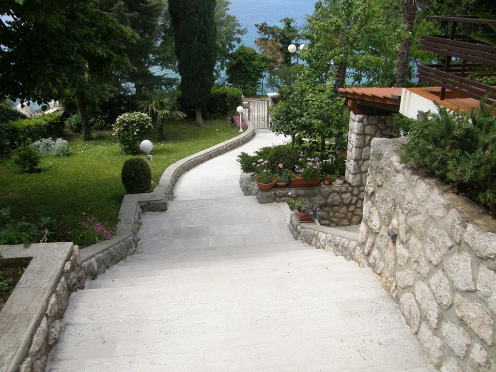 Marina Apartment Crikvenica Exterior foto